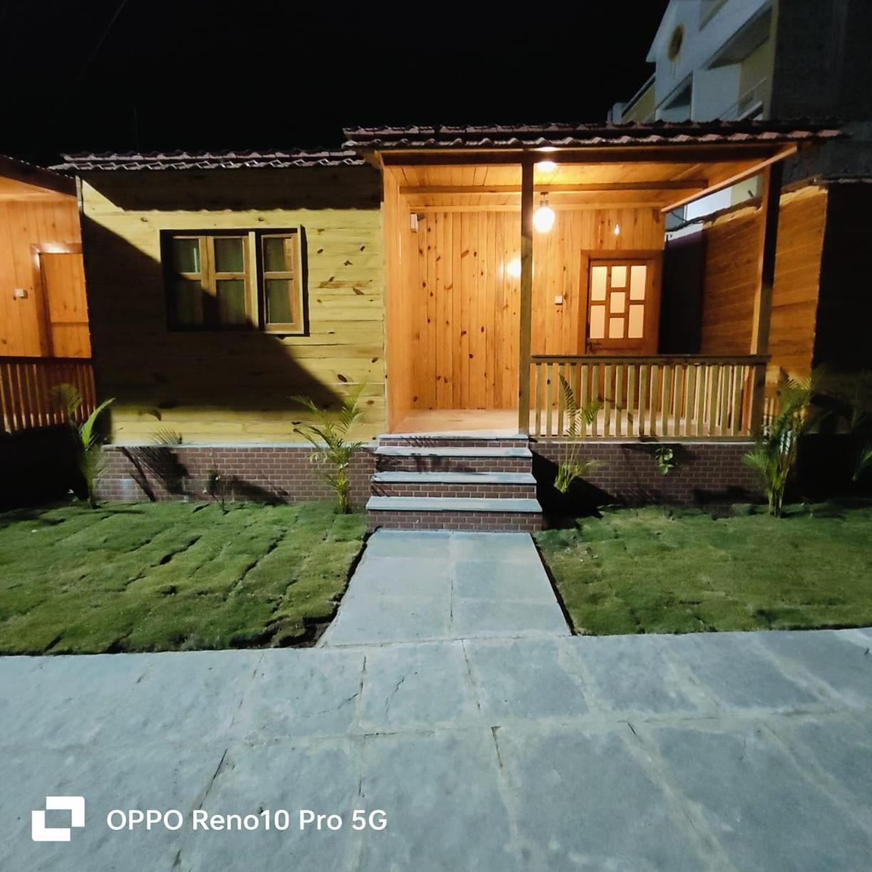 Hotel Ellora View Екстериор снимка